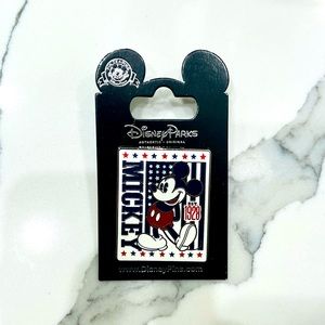 Disney Parks Mickey Mouse 1928 Collector Pin NEW